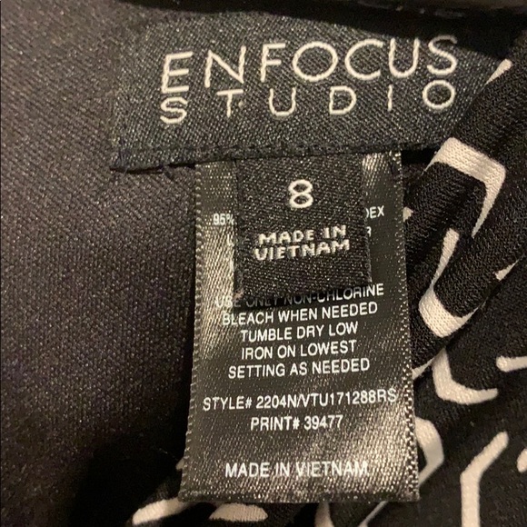 Black & white 95% polyester & 5% spandex jumpsuit - Picture 2 of 5